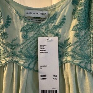 Urban Outfitters - small